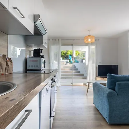 Apartment Superbe T2 Pour 4 Pers Dans Villa, Cote Piscine Cassis