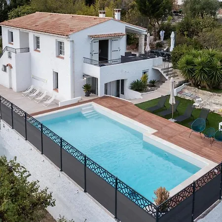 Apartment Superbe T2 Pour 4 Pers Dans Villa, Cote Piscine Cassis