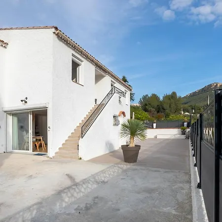 Superbe T2 Pour 4 Pers Dans Villa, Cote Piscine Apartment